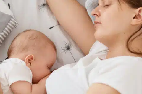Aleitamento Materno Amamentar é muito mais do que nutrir a criança.