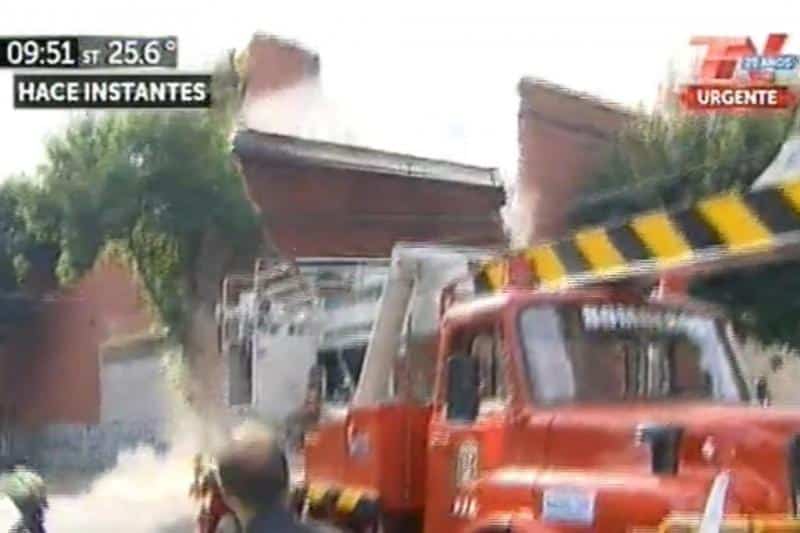 Fogo em depósito mata nove socorristas em Buenos Aires