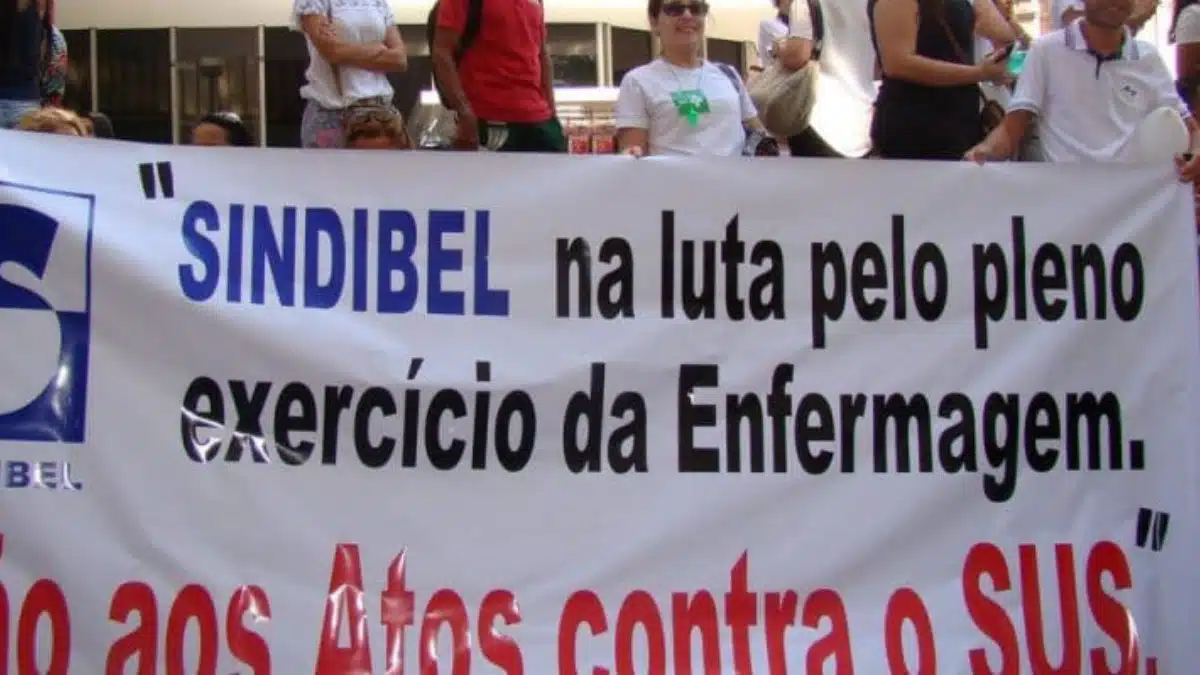 Profissionais de enfermagem paralisam atividades