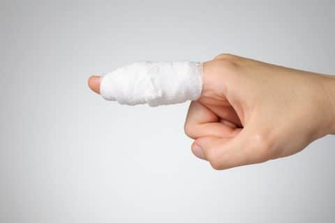 Dicas Simples para Tratar Pequenos Cortes: Cuidados Essenciais e Prevenção de Infecções