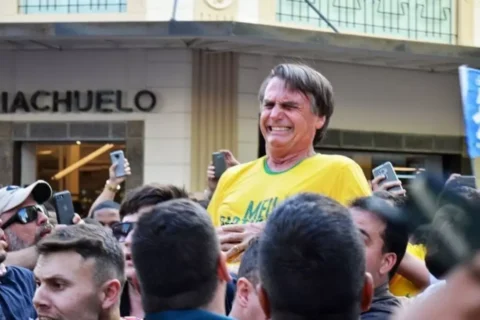 Bolsonaro sofreu realmente um atentado a faca ou foi forjado?