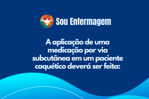 A aplicação de uma medicação por via subcutânea em um paciente caquético deverá ser feita: