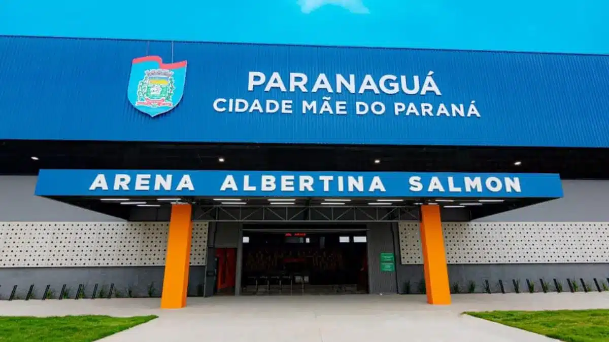 Arena Albertina Salmon é reaberta para atendimento em Paranaguá