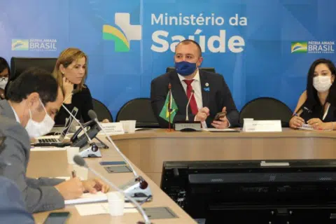 Municípios que participaram do programa Médicos pelo Brasil (PMB)