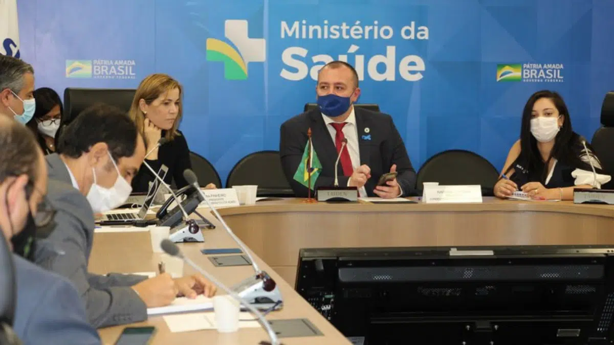 Municípios que participaram do programa Médicos pelo Brasil (PMB)