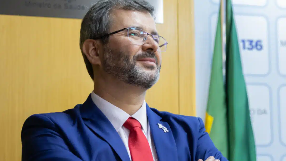 O médico Nésio Fernandes de Medeiros Junior assume a Secretaria de Atenção Primária à Saúde do Min. Saúde
