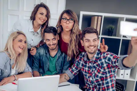 Selfie: Permitida ou não no ambiente de trabalho?