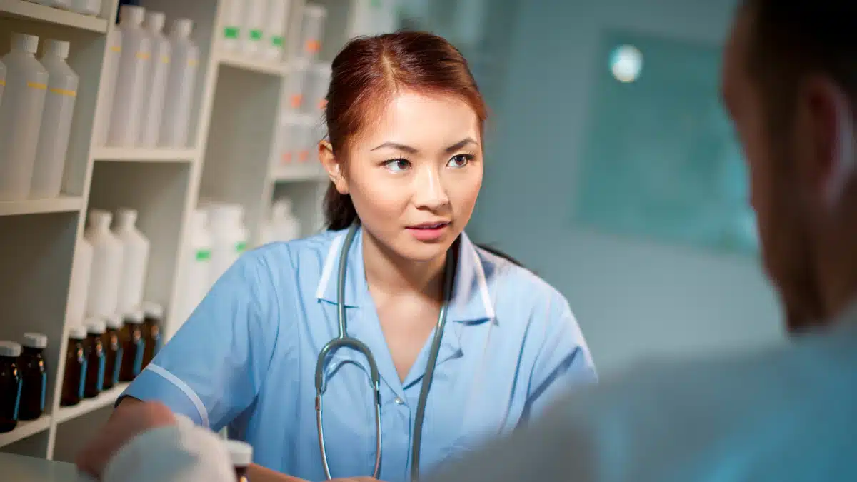 Por que há muito conflito entre médicos e enfermeiros?