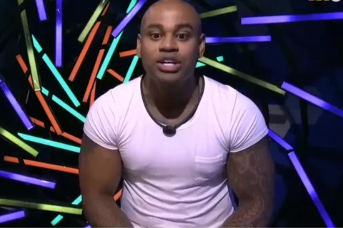 Cezar Black, finalista do Big Brother 23 do Brasil, é investigado por falta não justificada