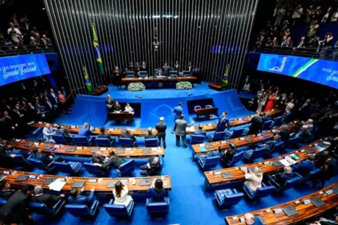 Em sessão conjunta no Congresso, recursos para pagamento do piso da enfermagem é aprovado
