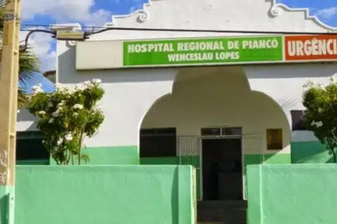 Enfermeiro é impedido de assumir plantão devido à perseguição política