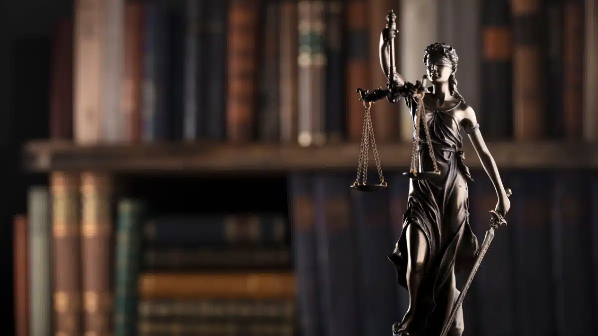 Homens transexuais conquistam direito a mastectomia masculinizadora custeada por planos de saúde