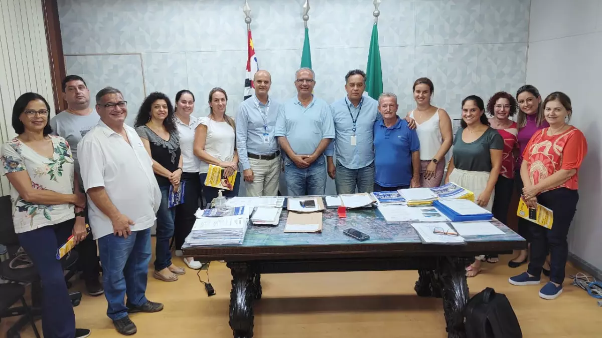 Município em SP anunciou a implantação do piso da enfermagem