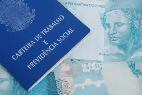 PLN da Enfermagem prevê recursos para Ministério da Saúde pagar o piso dos profissionais