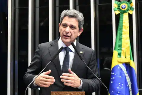 Rogério Carvalho e o Cofen debatem desafios da enfermagem e a luta pelo Piso Salarial