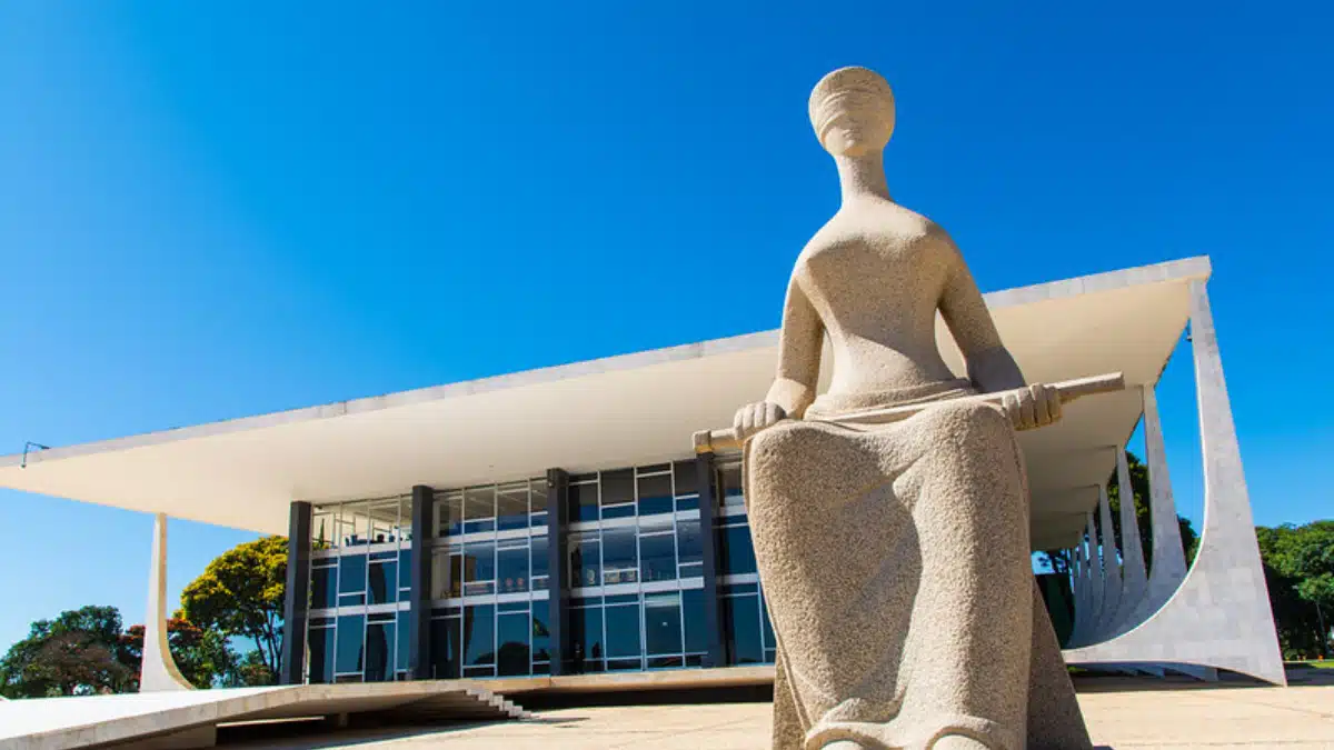 A Enfermagem e sua Incansável Batalha por Direitos Justos