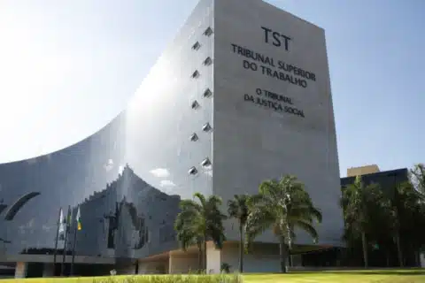 Nova Proposta para o Piso Salarial da Enfermagem é Apresentada ao TST