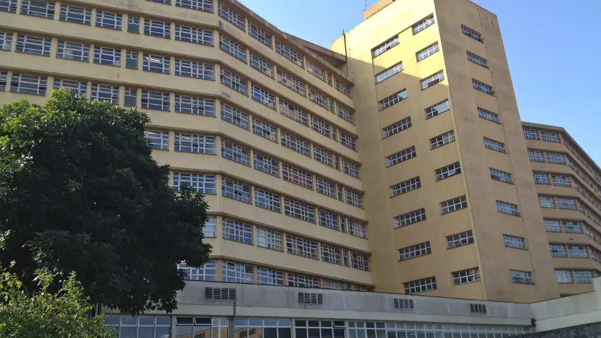 Médicos que batem Ponto sem trabalhar