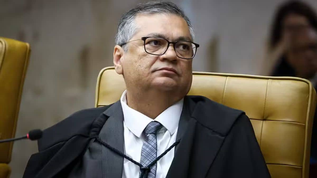 Ministro Flávio Dino libera R$ 370 milhões em emendas para Saúde no último dia do ano de 2024