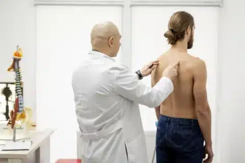 Principais etapas do exame físico: inspeção, palpação, percussão e ausculta