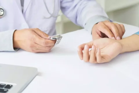 Taquicardia Frequência Cardíaca Acima de 100 bpm
