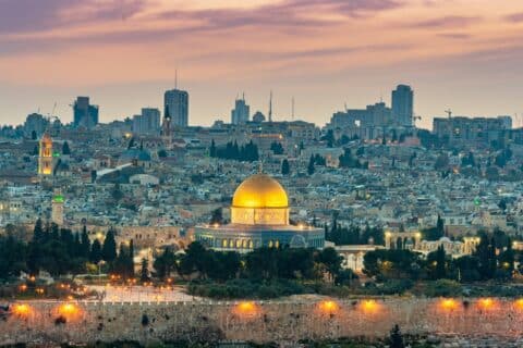 Tensão Diplomática: Israel Critica Declarações do Papa Francisco sobre Gaza