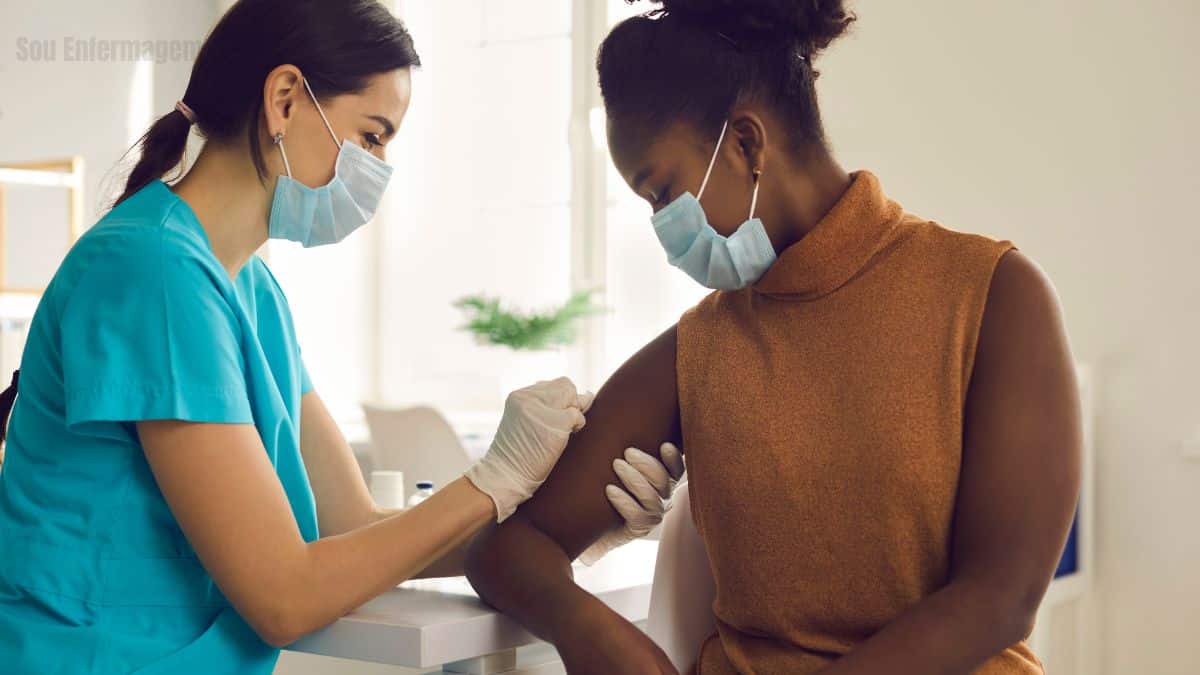 Baixa adesão à vacina contra dengue preocupa autoridades de saúde no Brasil