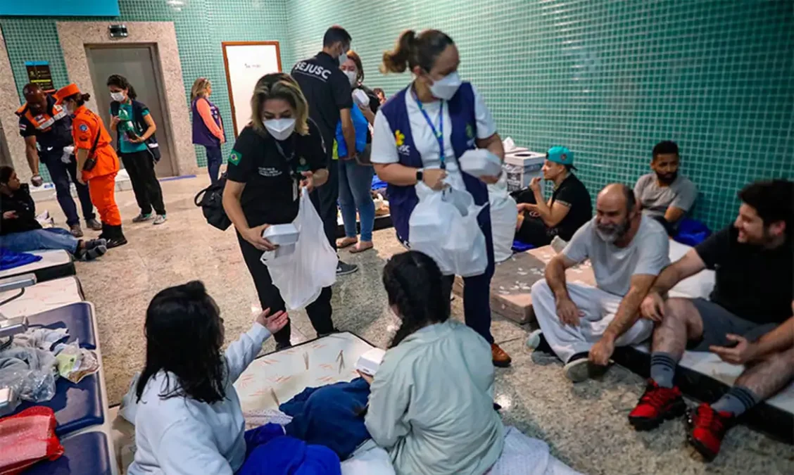 Chegada de brasileiros deportados dos EUA a Minas Gerais Um retrato da crise Humanitária