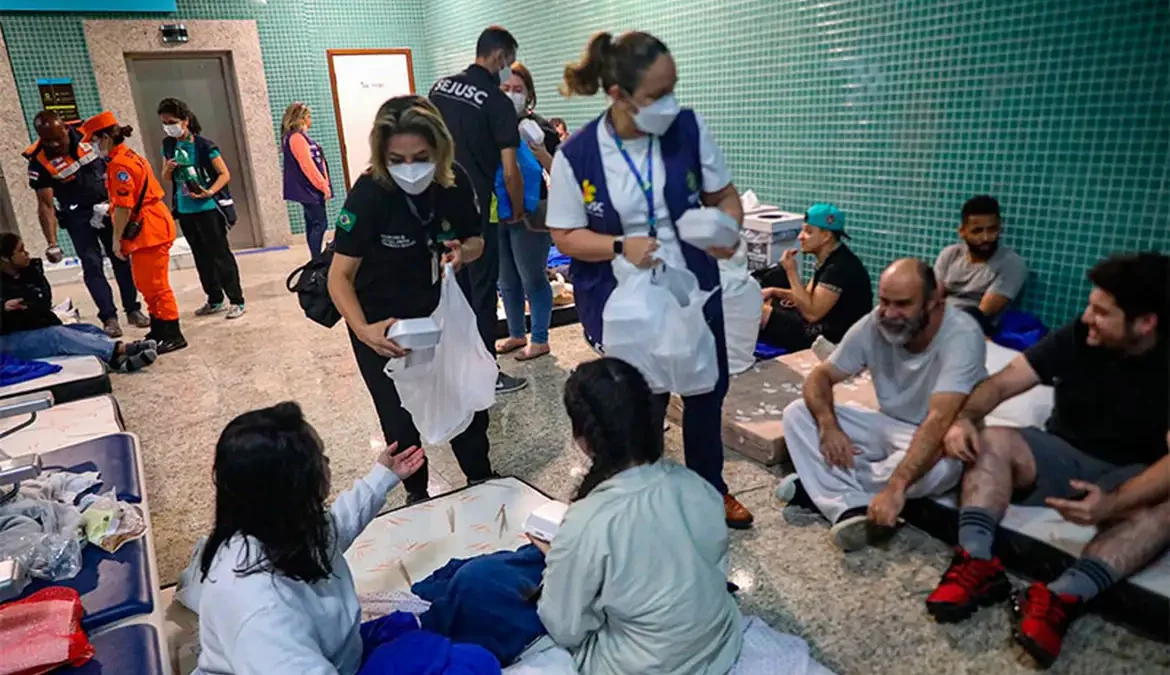 Chegada de brasileiros deportados dos EUA a Minas Gerais Um retrato da crise Humanitária