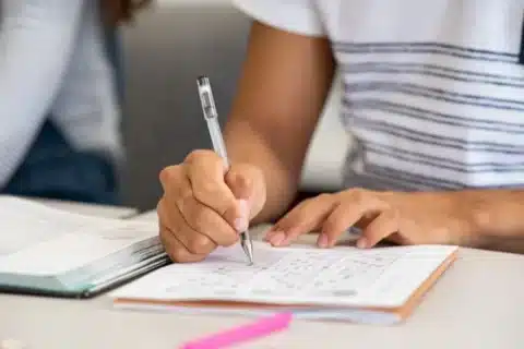 Enem 2024: Resultados divulgados e os Cursos da Saúde mais procurados pelos candidatos