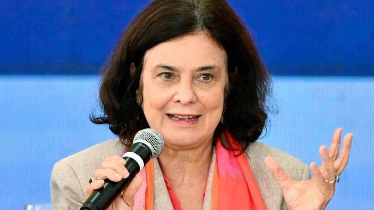 Ministra da Saúde anuncia ações inovadoras para o combate à dengue em visita a Belo Horizonte