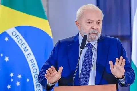 Pesquisa-revela-rejeição-a-ações-do-governo-Lula-relacionadas-ao-Pix-e-à-validade-de-alimentos
