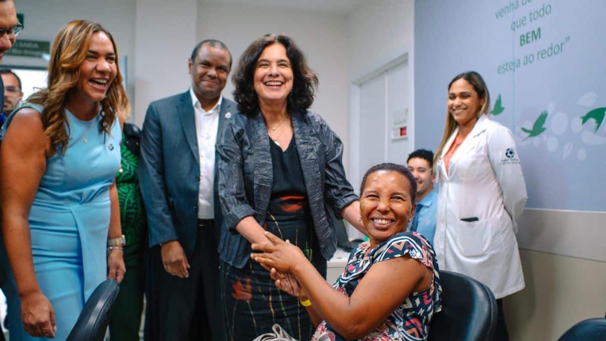 Ministra Nísia Trindade inaugura Hospital de Cuidados Paliativos e anuncia nova Política do SUS