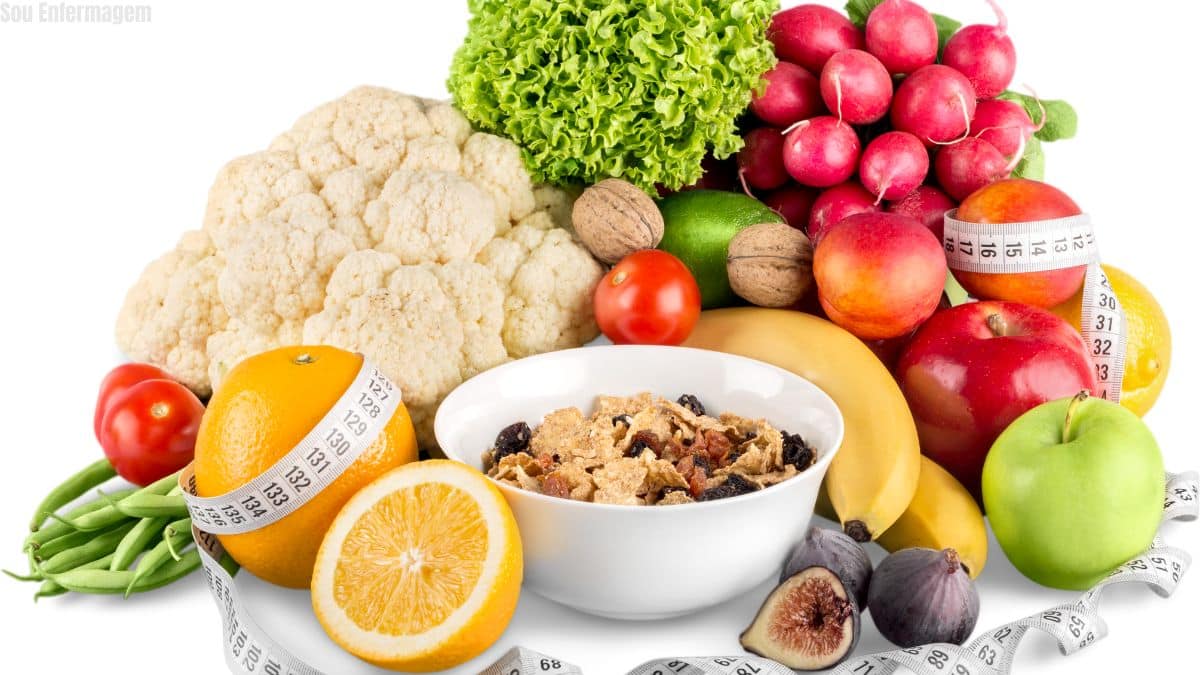 Alimentação inadequada pode aumentar em até 58% o risco de depressão, aponta estudo da USP