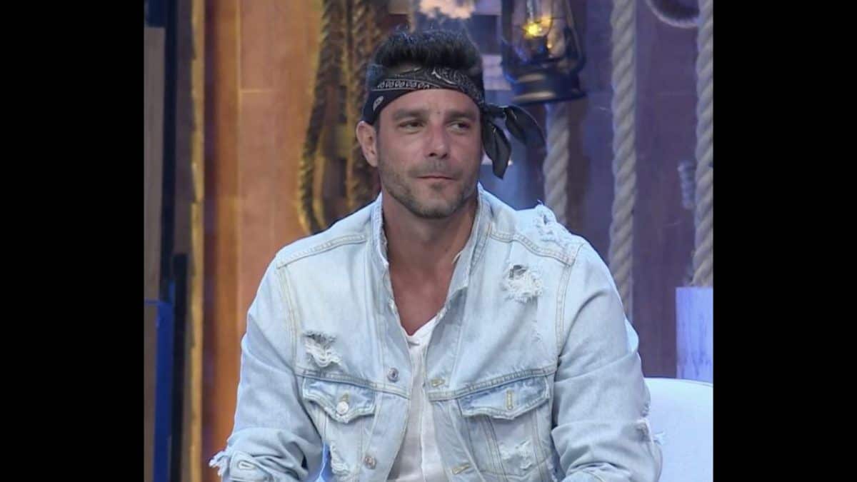 Ex-BBB Diego Grossi enfrenta vício em apostas e abdica do celular para se recuperar