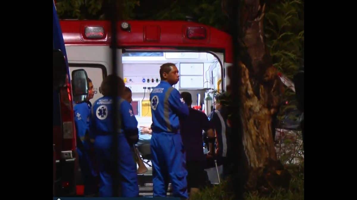 Incêndio atinge Hospital Barata Ribeiro e provoca evacuação de pacientes na Mangueira