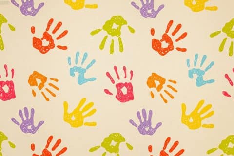 Reclamações contra planos de saúde por famílias de autistas disparam no DF