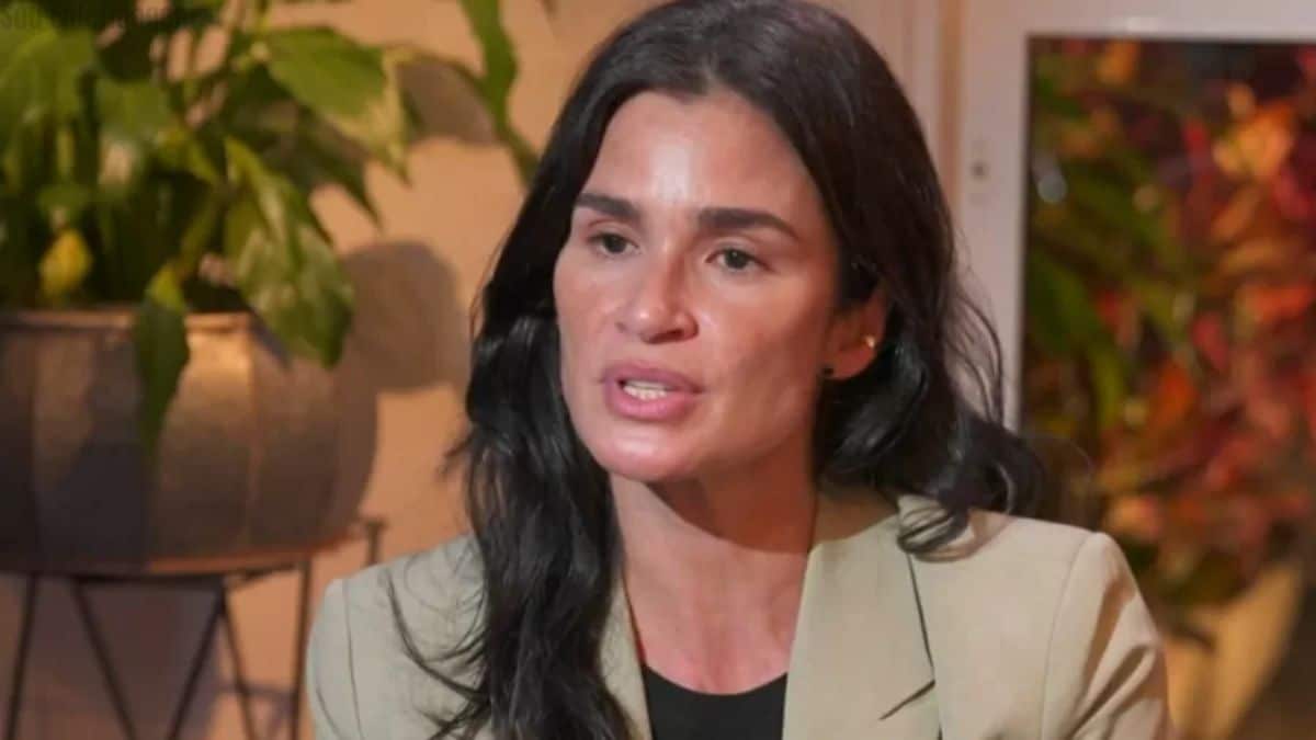 Modelo revela diagnóstico de esclerose múltipla e alerta sobre importância de ouvir os sinais do corpo