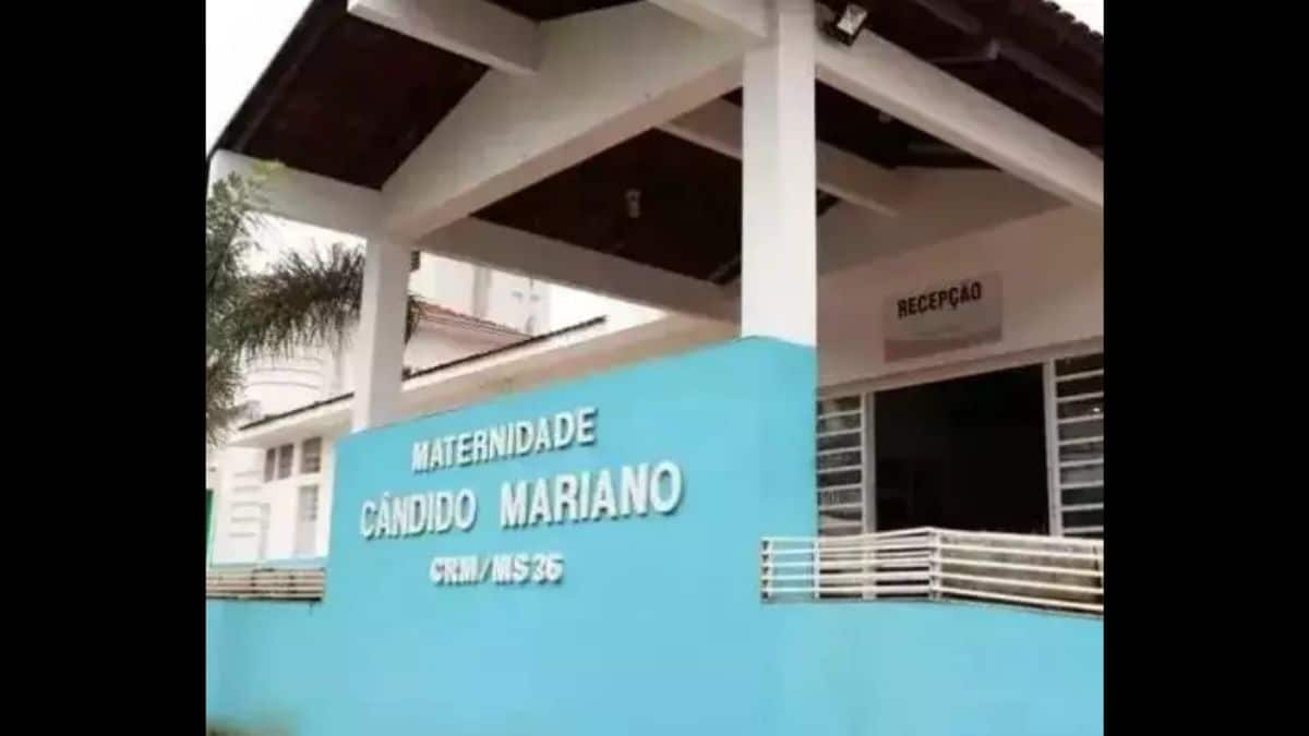 Paciente descobre gaze esquecida no útero quatro anos após cesariana e aciona sistema de saúde