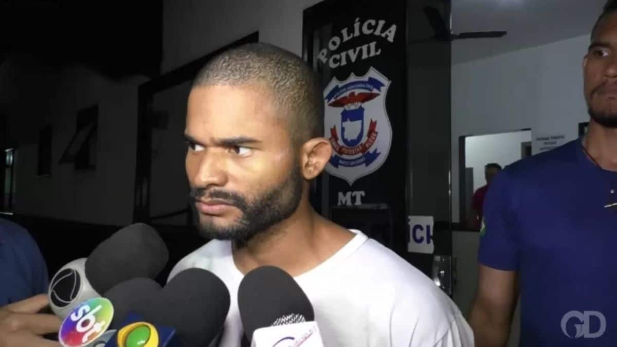 Homem que matou a tia e arrancou o coração dela deixa hospital psiquiátrico em MT