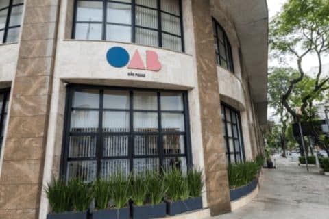 Planos de saúde preferem pagar multa a cumprir decisões judiciais, diz OAB