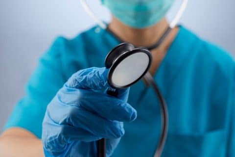 Invenção do Estetoscópio (1816): a revolução silenciosa na medicina