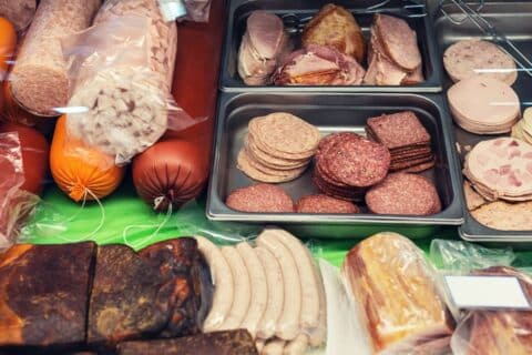Alimentos ultraprocessados prejudicam a saúde do intestino