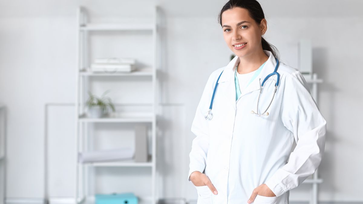 Pela primeira vez, mulheres são maioria na medicina em SP