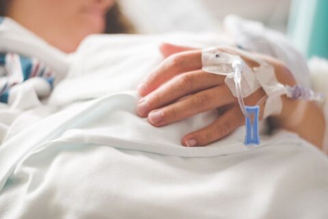 Técnicos de enfermagem são investigados por mortes suspeitas em hospital no DF