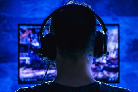 Videogames fazem parte da rotina, mas uso excessivo pode afetar a saúde