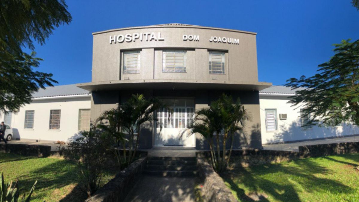 Hospital de SC é investigado por suspeita de 'fura-fila' em cirurgias do SUS