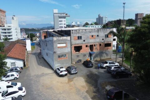 Ala inacabada há 30 anos em hospital de SC avança em obra milionária
